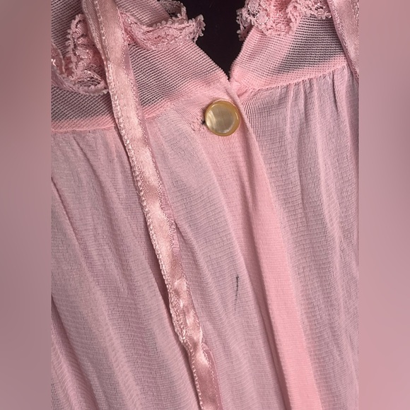 Vintage 70s 80s Nightgown Robe Button Front Ruffled Pink Made In USA - Picture 4 of 9